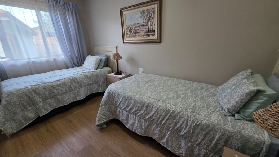 2 Bedroom Property for Sale in Heiderand Western Cape